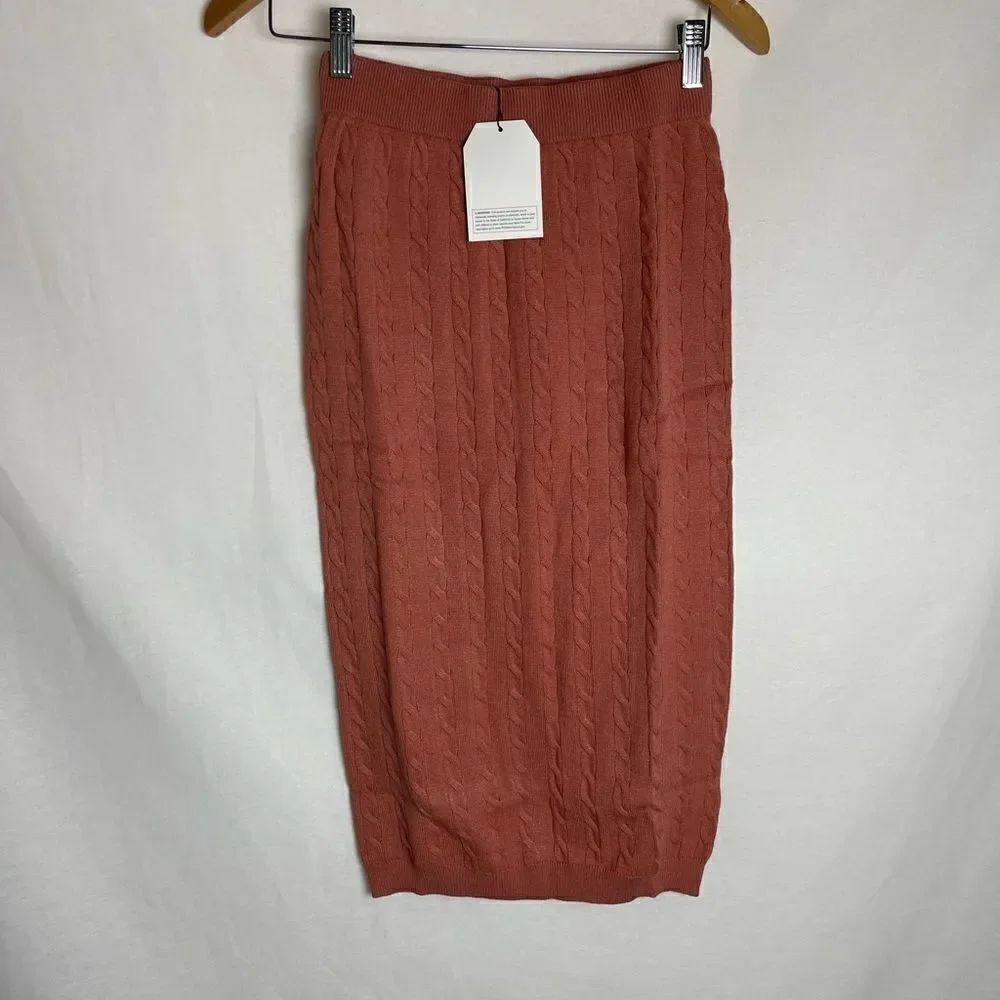 Cable Knit Skirt Set - Picture 11 of 15